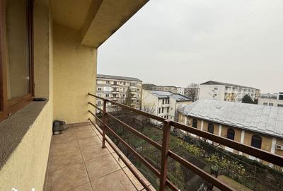 Apartament cu 3 camere în Central - 3