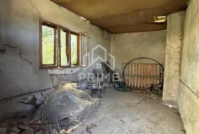 Casă cu 2 camere cu Teren 1032 Mp în Tău - 2
