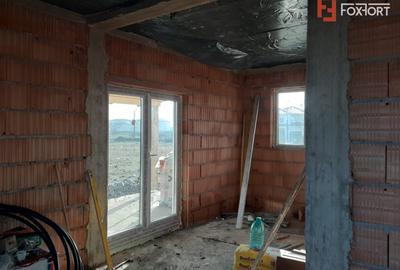 Casă individuală cu 4 camere cu Canalizare în Moșnița Nouă - 3