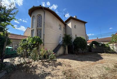Casă de vânzare în Lugoj - Strada Grozăvescu - 5