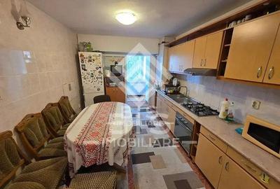 Apartament 3 camere decomandat - 1