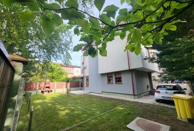 Casă cu 6 camere cu Canalizare în Pipera