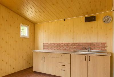 Casă cu 4 camere cu Teren 2100 Mp în Central - 13