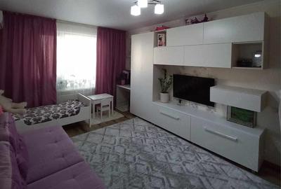 Garsonieră decomandată în Jiului - 2