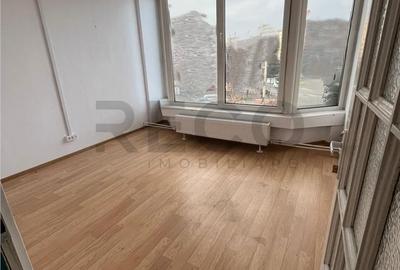 Spațiu comercial, de 70 mp, în Decebal