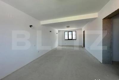 Casă cu 5 camere cu Teren 1121 Mp în Central - 2