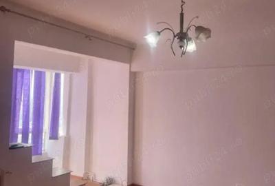 Apartament cu 3 camere semidecomandat în Central - 10