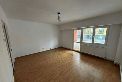 Garsoniera decomandata - zona Racadau - 1