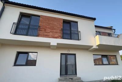 Casă cu 4 camere în Central - 6