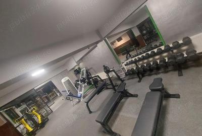 Spațiu comercial, de 220 mp, în Central - 7