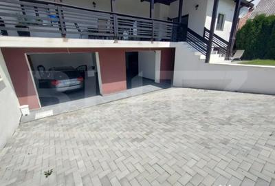Casă cu 4 camere cu Teren 2800 Mp în Satu Nou - 9