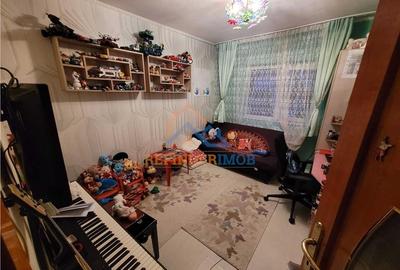 Apartament cu 3 camere de vanzare, zona Titan - 5