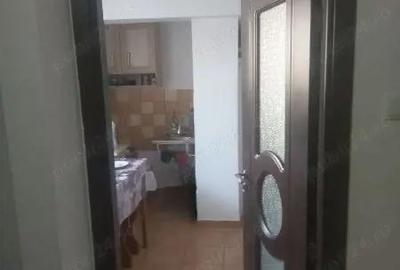 Apartament cu 3 camere semidecomandat în Războieni - 7