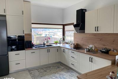 Casă cu 5 camere cu Teren 413 Mp în Central - 6