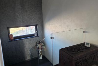 Casă cu 4 camere în Târgu Trotuș