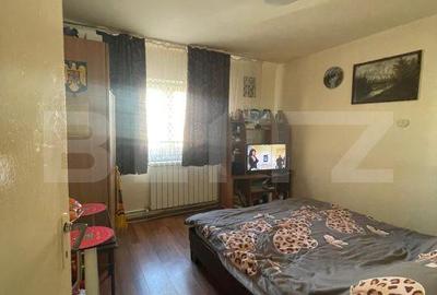 Apartament cu 3 camere decomandat în Central - 1