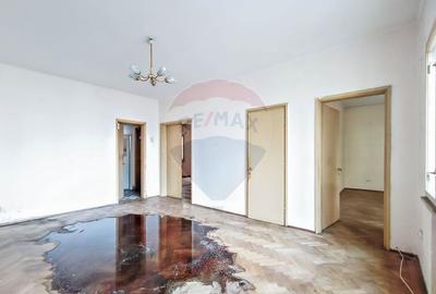 Apartament cu 3 camere semidecomandat în Magheru - 15