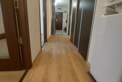 Apartament cu 3 camere decomandat în Decebal - 19