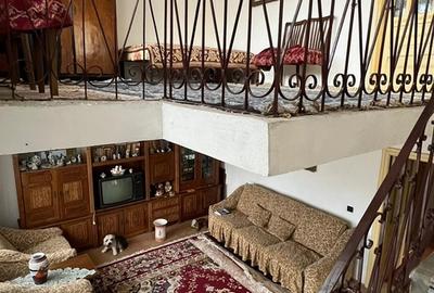 Casă cu 5 camere cu Teren 1321 Mp în Central - 3