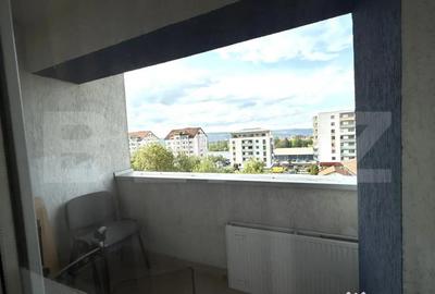 Apartament cu 3 camere decomandat în Calea Turzii