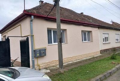 Vand casa in titulescu - 1