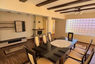 Casă cu 8 camere cu Teren 380 Mp în Central - 16