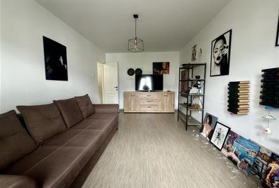 Apartament cu 3 camere decomandat în Canta - 2