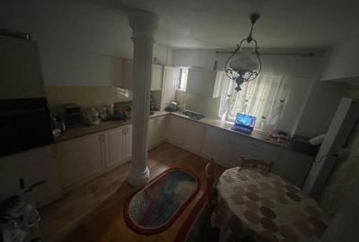 Apartament cu 3 camere decomandat în Central - 4