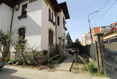 Spațiu comercial, de 100 mp, în Central - 2