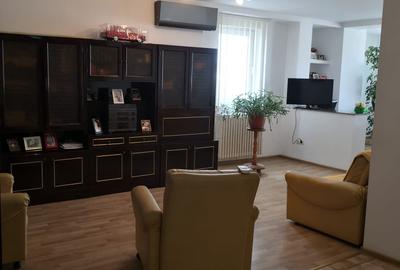 Apartament 3 camere str.Marchian - 2
