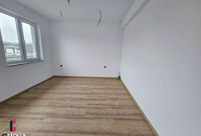 Casă cu 4 camere în Pasărea - 12