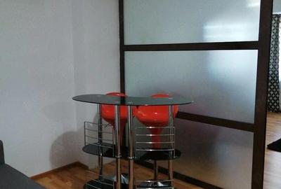 Garsonieră decomandată în 1 Mai - 7