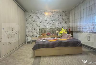 Casă cu 7 camere cu Teren 840 Mp în Central - 1