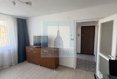 Apartament cu 2 camere semidecomandat, mobilat în Centrul Civic