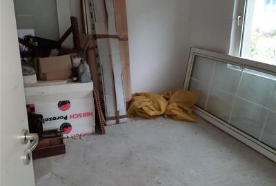 Casă cu Teren 552 Mp în Băiuț - 1