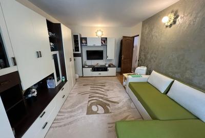 Apartament cu 2 camere decomandat, mobilat în Central