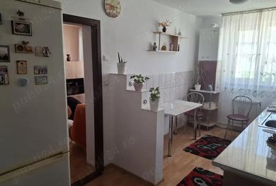 Apartament de vanzare - 3