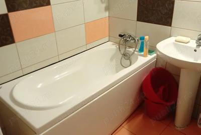 Inchiriez Apt 2 cam - 5