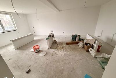 Casă cu 4 camere cu Teren 270 Mp în Glina - 4
