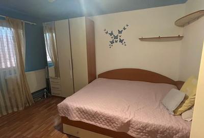 Apartament 2 camere -Zona Sud - etaj 4/4  -53mp - 47000 negociabil - 8
