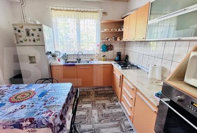 Casa cu 7 camere, 400 mp, 1500 mp de teren, Breazu - 12