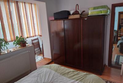 Apartament cu 3 camere semidecomandat în Câmpina - 3