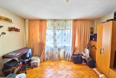 Zona libertatii - 2 camere decomandat, et. 4 din 8 - cu lift - 2