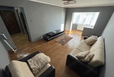 Apartament 3 camere zona Faleza Nord