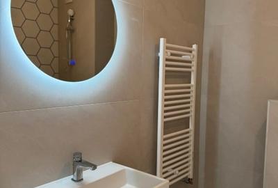 Apartament cu 2 camere decomandat în Tractorul - 4