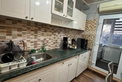 Apartament cu 3 camere, 63 mp, zona Lipovei - 2