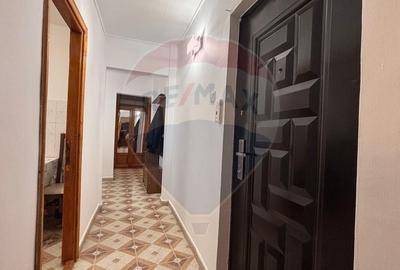 Apartament cu 3 camere decomandat, mobilat în Inel I - 14