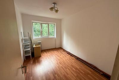 Apartament 3.camere zona Mihai Bravu - 2