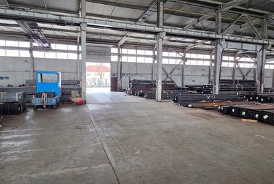 Spațiu industrial, în Periferie - 1