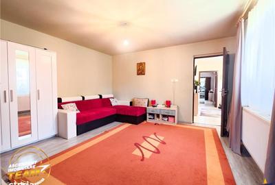 Casă cu 4 camere cu Teren 937 Mp în Vâlcele - 1